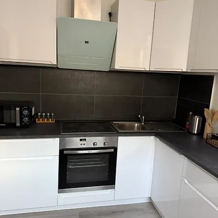 Gemuetliche 2-zimmer Im Erdgeschoss Mit Guter Anbindung *